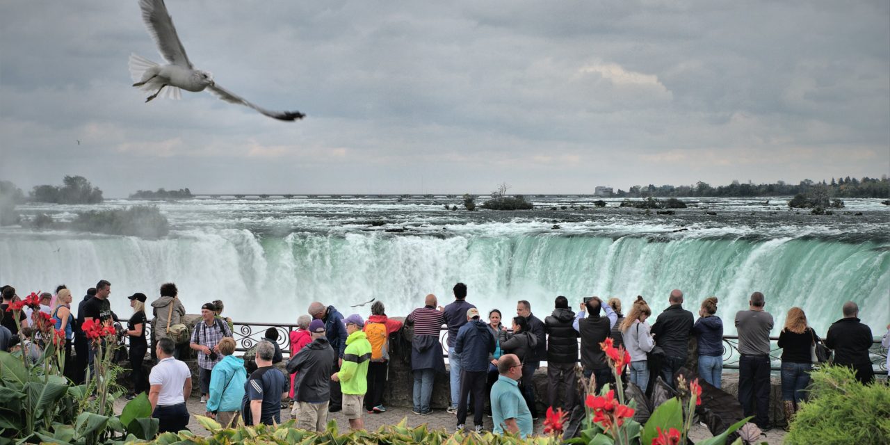 FAQ: Travel to Canada as a tourist in 2021